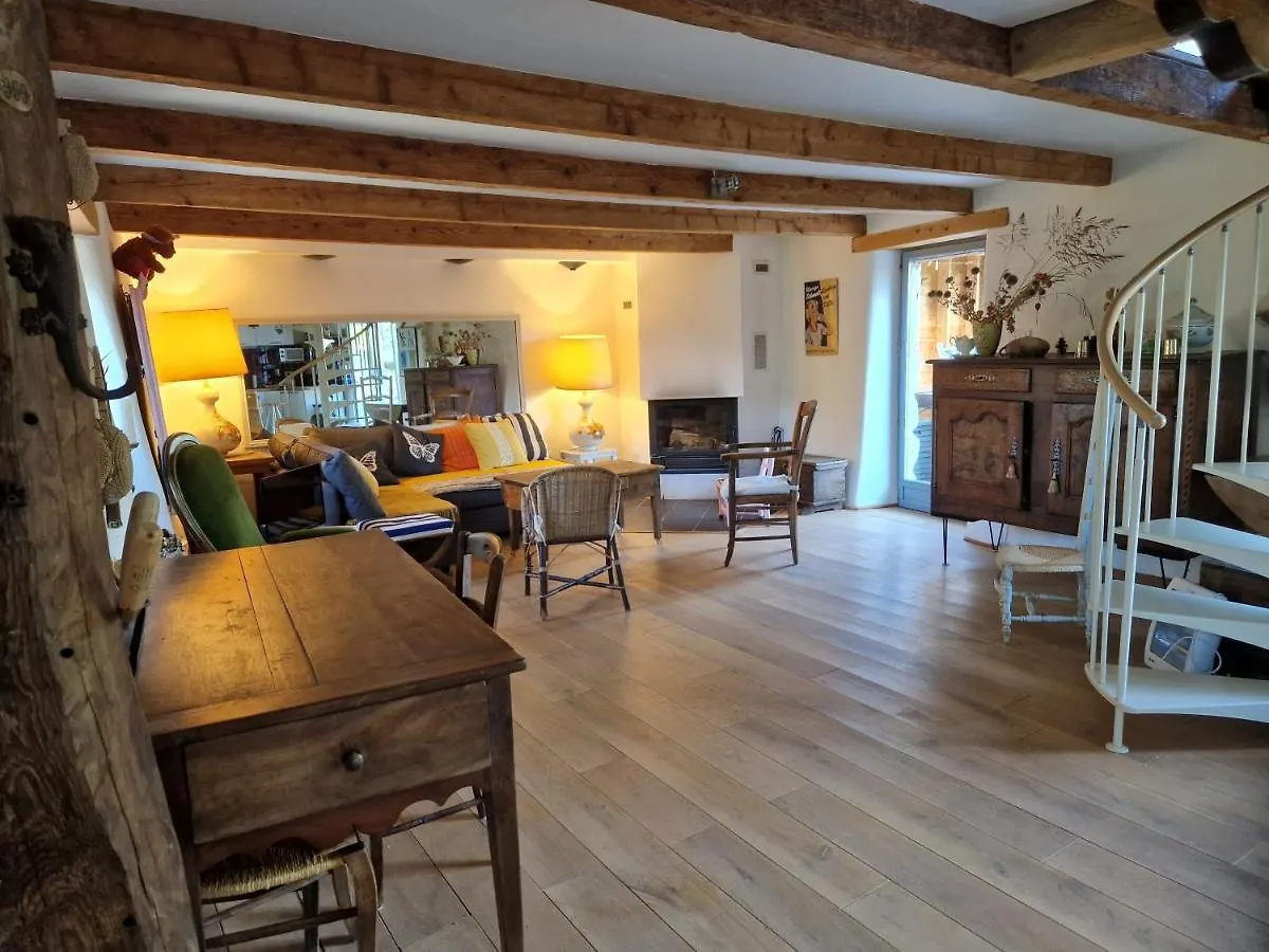 La Maison Du Vigneron Auzon 0*,  France