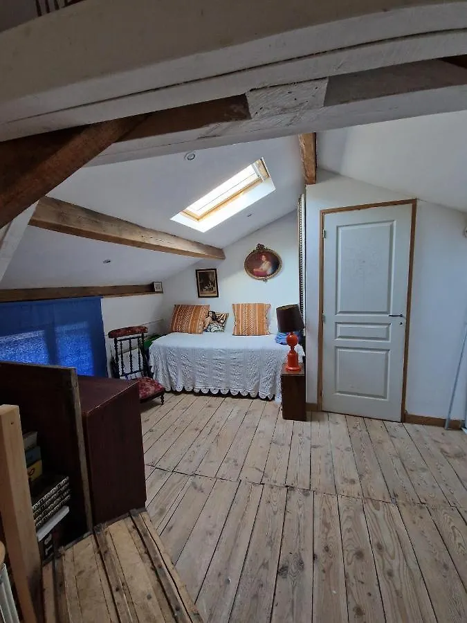 La Maison Du Vigneron Auzon Holiday home